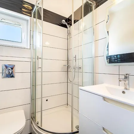 شقة Amazing In With Kitchen